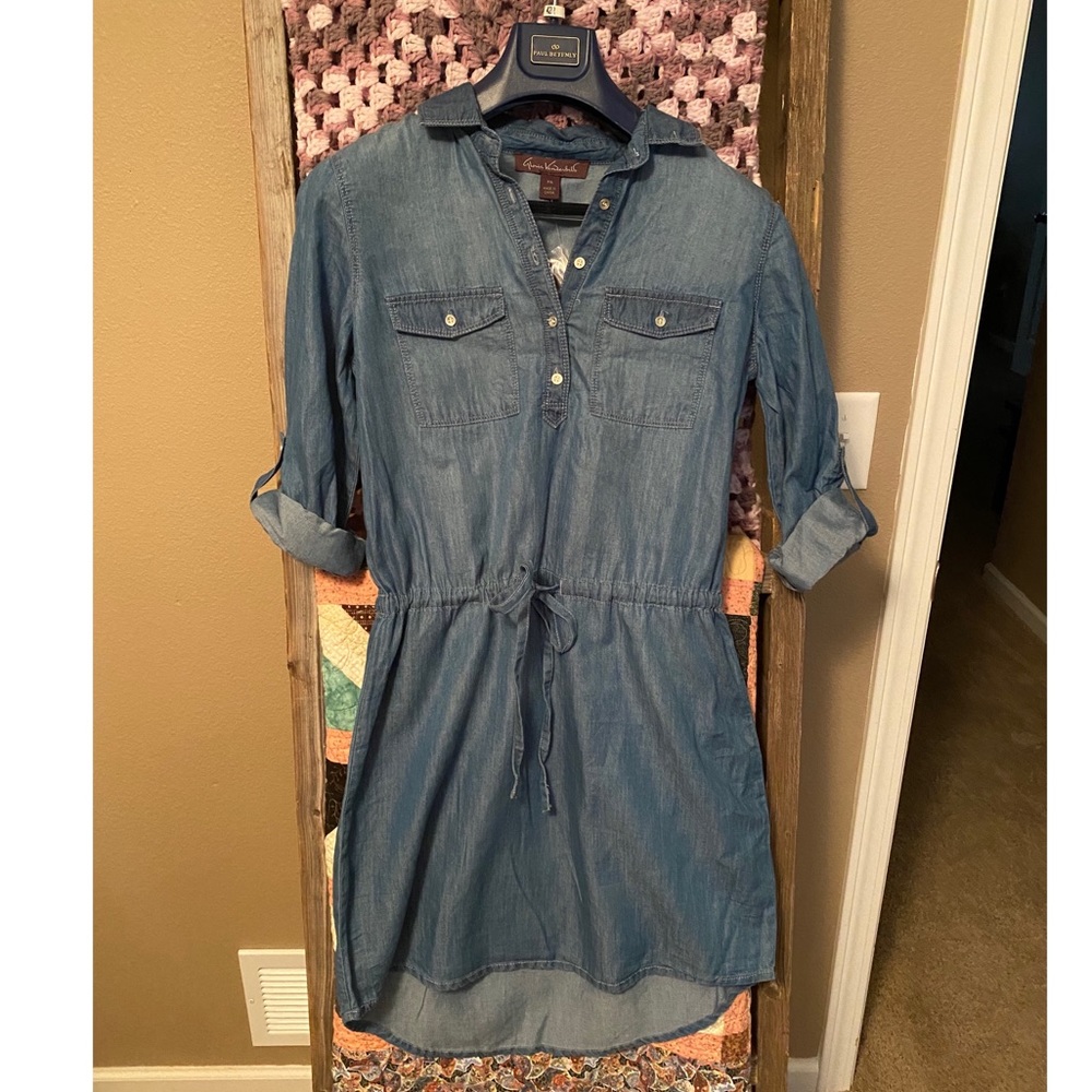 Very flattering jean dress